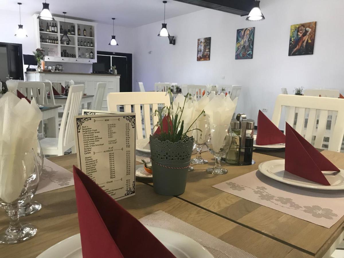 Pensiunea Edelweiss Voineasa Bagian luar foto